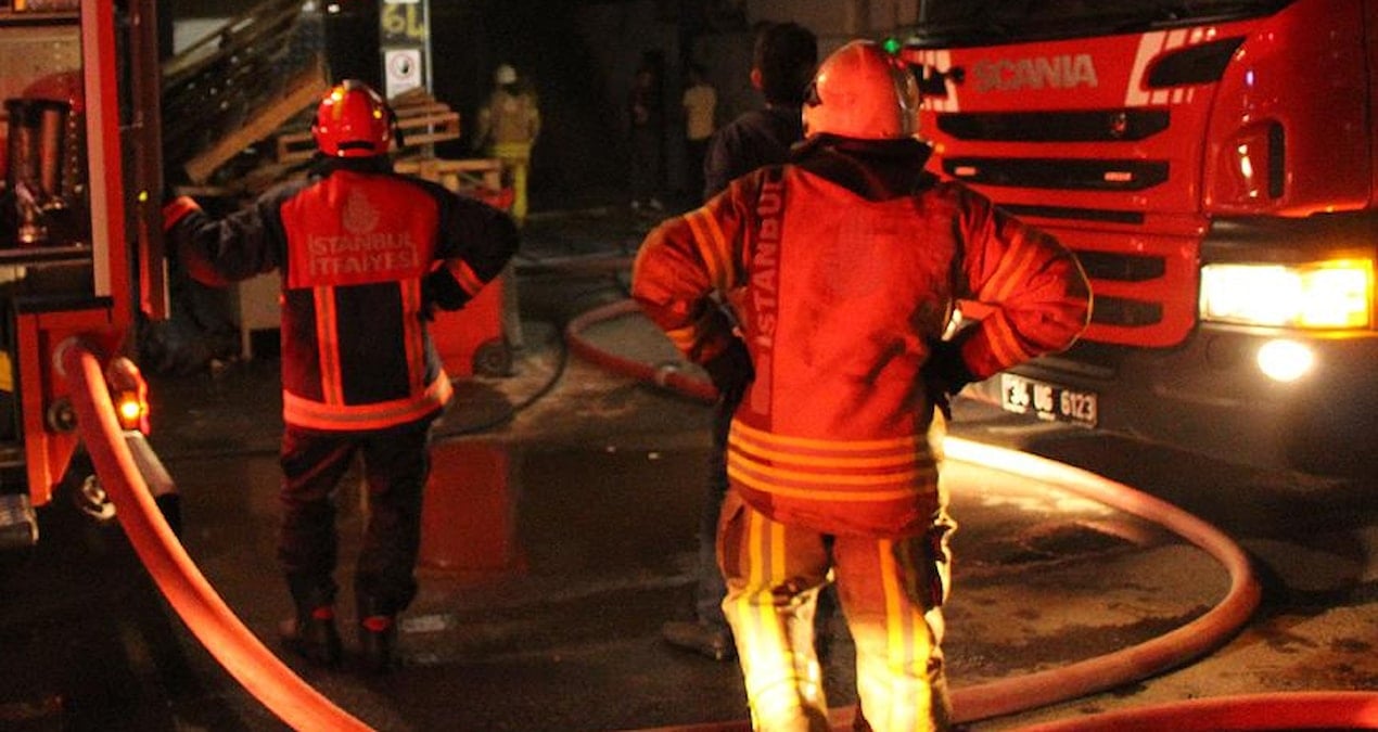 izmirde 8 ayda 11 bin 564 yangin cikti 3A1FSKSK