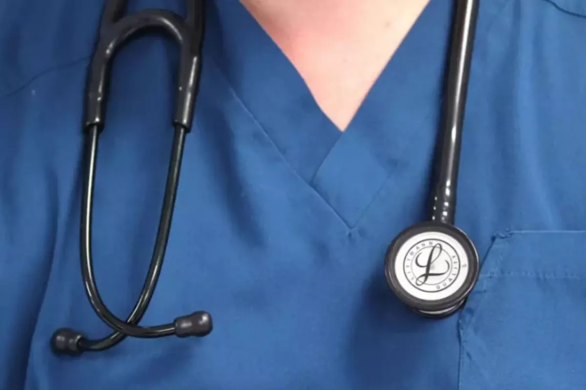 mahkemeden ameliyati yarida birakip hemsire ile iliskiye giren doktor hakkinda skandal karar 2scHzGEv