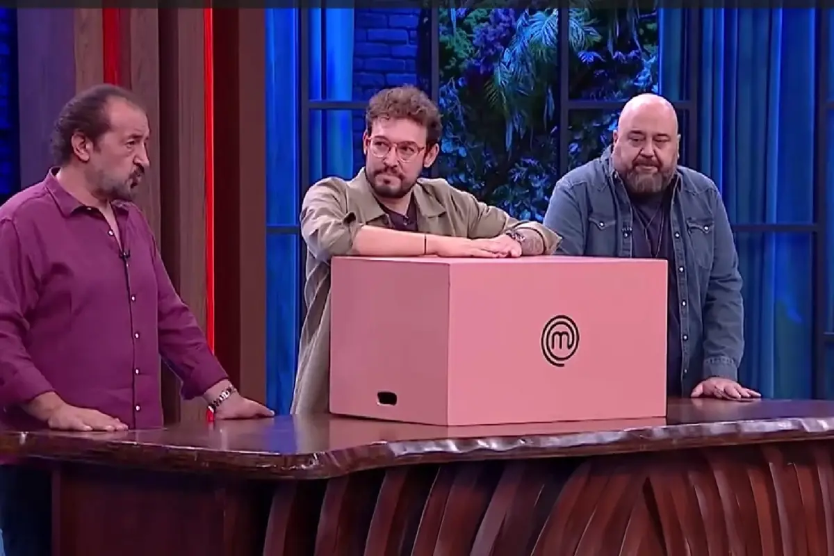 masterchefte kriz mehmet sef studyodan kovdu cagatay ofkesine yenik dustu lh1zrPk3