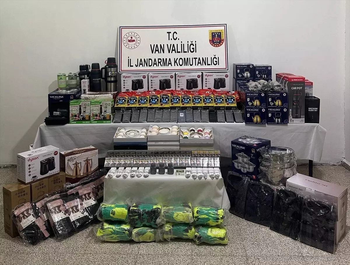 baskalede kacak sigara operasyonu xW499Rws.jpg