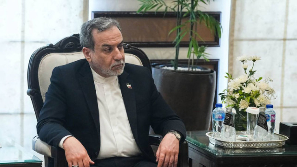 iran-disisleri-bakani-arakci-cinde-AUYnpMN8