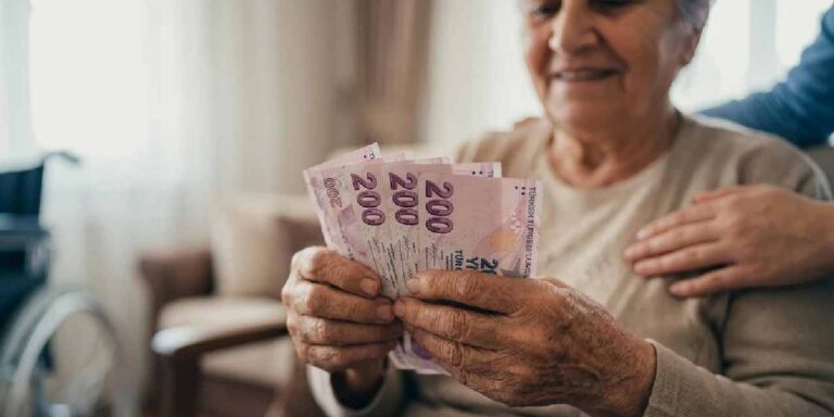mayis-ayi-yasli-ve-engelli-ayliklari-hesaplarda-2dYD6z7w