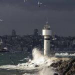Akomdan istanbul icin poyraz uyarisi ruzgar kuvvetlenecek y7HxthkI