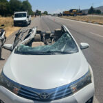 Sivasta otomobil bicerdovere carpti 3 yarali ebQwbQnq